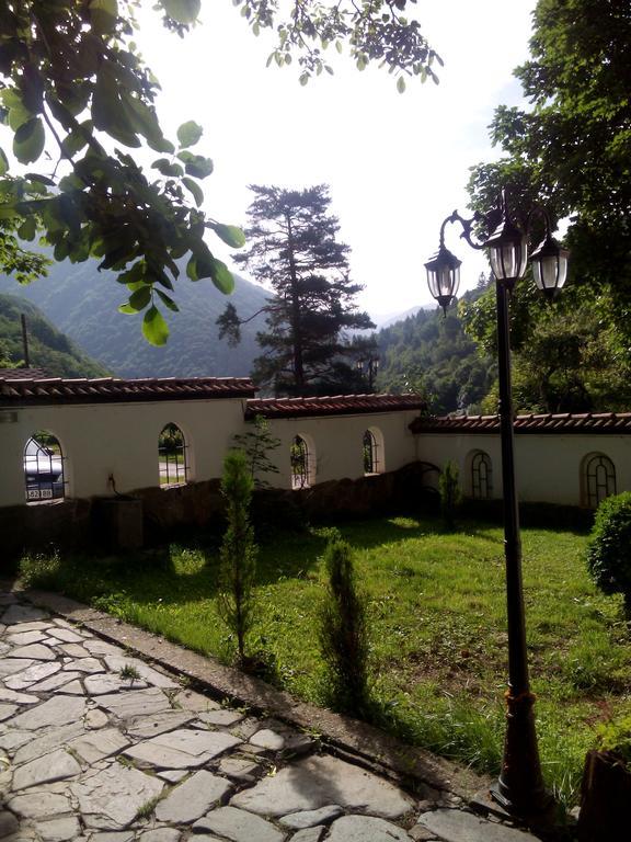 Family Hotel Pchelina Rila Monastery Exterior foto